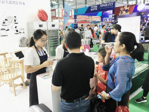 互联网+订奶到家，隔壁刘奶奶席卷深圳大型亲子嘉年华！ 企业服务 第8张