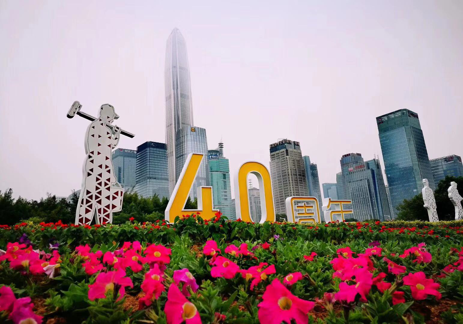 特步竞速160助力殷晓雨深圳马拉松再夺冠 体育竞技 第2张 特步竞速160助力殷晓雨深圳马拉松再夺冠 体育竞技 第2张