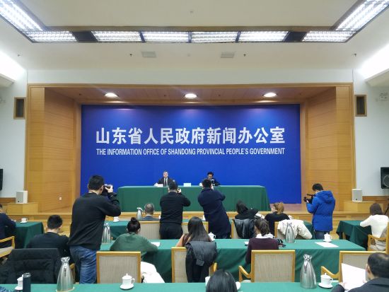 春节伴手礼不再难选 老字号东阿阿胶走进故宫过大年