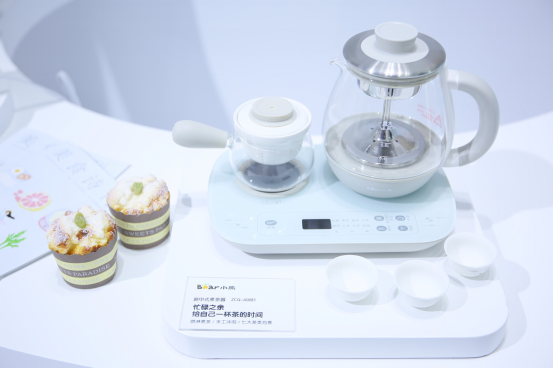 小熊电器亮相AWE,引领新青年走向“生活复兴” 国内资讯 第8张  小熊电器亮相AWE,引领新青年走向“生活复兴” 国内资讯 第8张