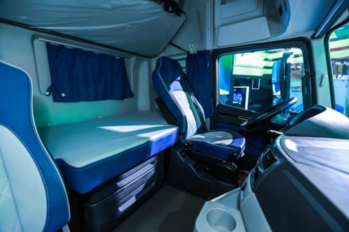 欧曼国六畅行版上海车展进化上市 实力打响蓝天保卫战 汽车频道 第9张 欧曼国六畅行版上海车展进化上市 实力打响蓝天保卫战 汽车频道 第9张