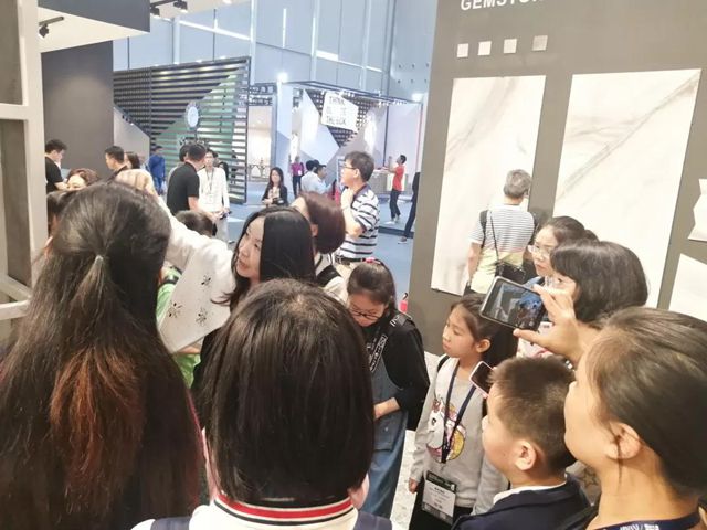 1555927463181249.jpg 道格拉斯闪耀佛山两展,凭“国际力”赢得人气与大奖 企业产品 第12张 道格拉斯闪耀佛山两展,凭“国际力”赢得人气与大奖 企业产品 第12张