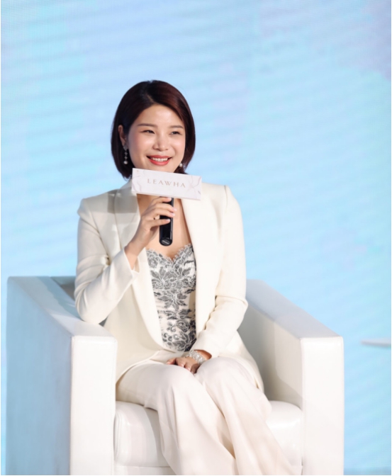 梨花LEAWHA创始人康云香:高端是一种独立、精致的生活态度 品牌发布 第2张 梨花LEAWHA创始人康云香:高端是一种独立、精致的生活态度 品牌发布 第2张