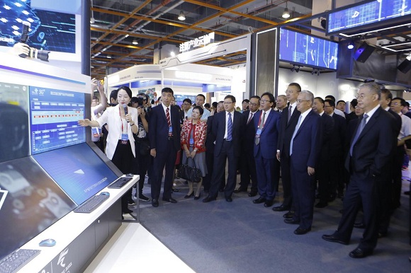 图片19.jpg 中国联通重磅亮相2019中国工业互联网大会 企业动态 第3张 中国联通重磅亮相2019中国工业互联网大会 企业动态 第3张