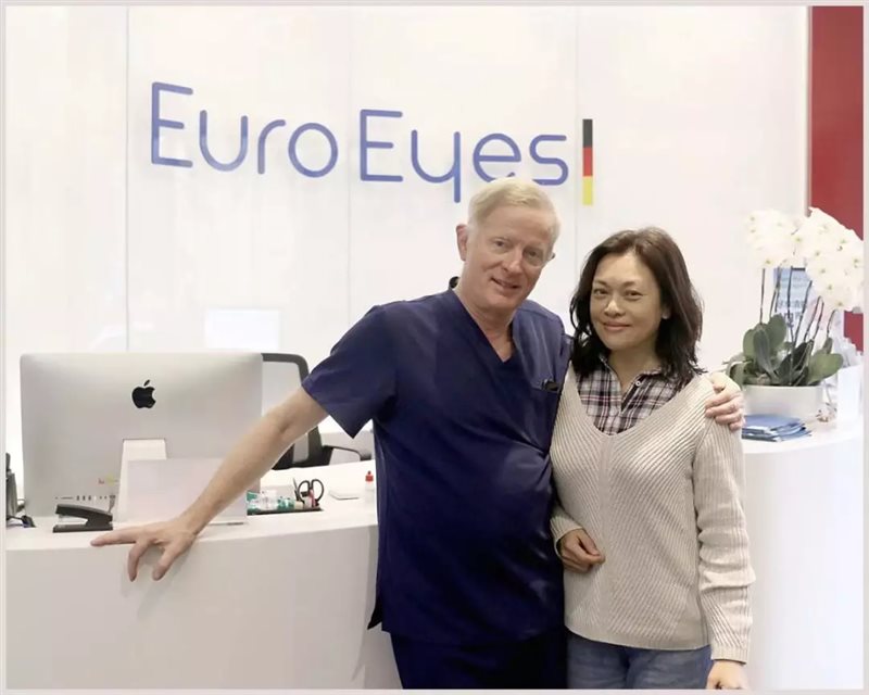 解决明星老花眼困扰 德视佳三焦点晶体置换