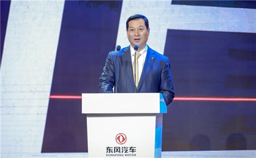 东风公司两会代表委员赴京履职