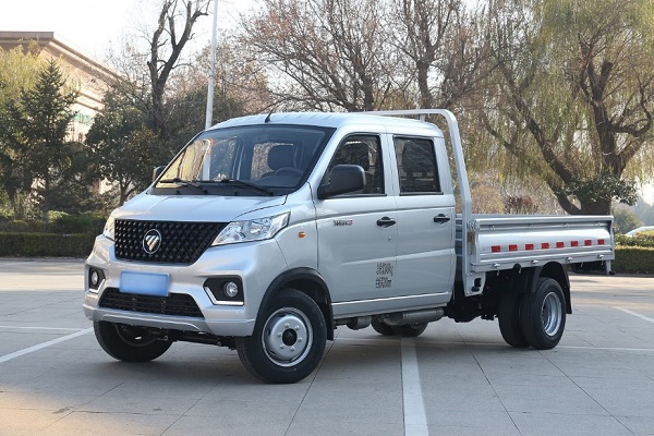 颜值高端有面子 舒适驾乘有里子 祥菱V3助力90后“工长”开启全新人生 汽车频道 第2张 颜值高端有面子 舒适驾乘有里子 祥菱V3助力90后“工长”开启全新人生 汽车频道 第2张