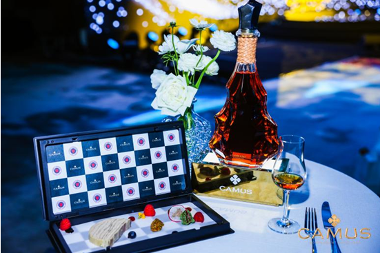 2021卡慕舞会“黑与白之夜”,尽显奢华意蕴 新闻资讯 第4张 2021卡慕舞会“黑与白之夜”,尽显奢华意蕴 新闻资讯 第4张