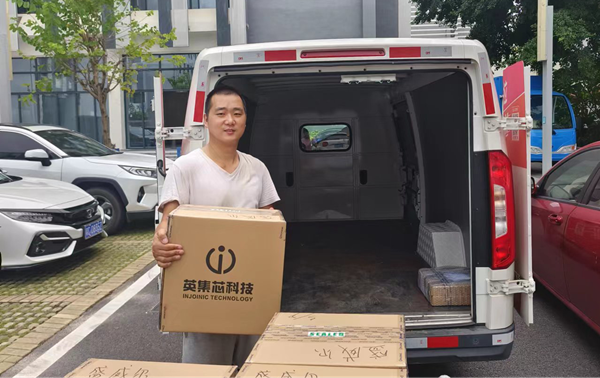 百城“精灵”故事NO.6 | 深圳小李哥货运无忧:1块钱1度电跑8.3公里!