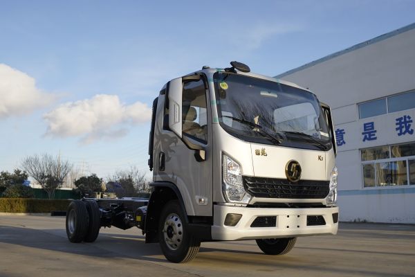 OMG!买它!——德龙666自动挡轻卡年轻用户的第一选择