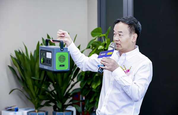 露营能随时随地取电?铁塔能源与品胜携手打造“电变分离”户外电源新模式 新闻资讯 第4张 露营能随时随地取电?铁塔能源与品胜携手打造“电变分离”户外电源新模式 新闻资讯 第4张