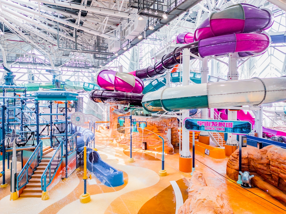 03_Command Center_DJI_0218.jpg 澳门新濠影汇推出「激FUN 畅玩」水上乐园住宿套票,只需澳门币1899元起 国内资讯 第5张 澳门新濠影汇推出「激FUN 畅玩」水上乐园住宿套票,只需澳门币1899元起 国内资讯 第5张