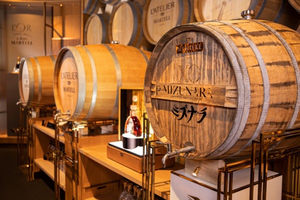 6382226214581392262989127.jpg 马爹利发布全新水楢木 XO,创新诠释干邑魅力 品牌发布 第4张 马爹利发布全新水楢木 XO,创新诠释干邑魅力 品牌发布 第4张