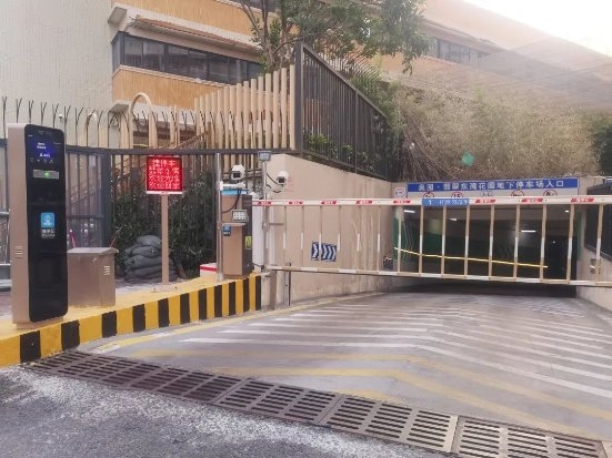 世茂服务在深圳:进驻5月,焕新翡翠东湾有“里”有“面” 企业动态 第4张 世茂服务在深圳:进驻5月,焕新翡翠东湾有“里”有“面” 企业动态 第4张