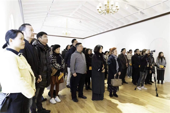 艺术家夏宫开园 诗剧画展联袂开启艺术新生活 新闻资讯 第2张 艺术家夏宫开园 诗剧画展联袂开启艺术新生活 新闻资讯 第2张