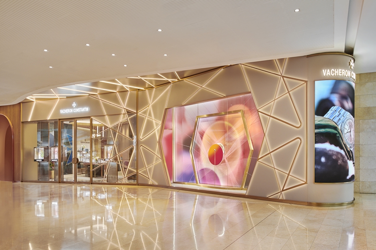 “卓尔不群”   江诗丹顿收藏家系列首次亮相广州太古汇旗舰店