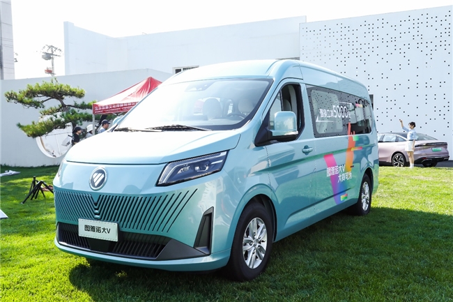 七重权益 冠军助阵 图雅诺大V 618闪耀上市 汽车频道 第3张 七重权益 冠军助阵 图雅诺大V 618闪耀上市 汽车频道 第3张