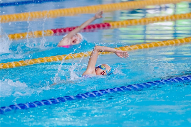 逐浪展风采,助力青少年体育事业腾飞 2024迪卡侬广州第三届青少年游泳联赛顺利收官 新闻资讯 第3张 逐浪展风采,助力青少年体育事业腾飞 2024迪卡侬广州第三届青少年游泳联赛顺利收官 新闻资讯 第3张