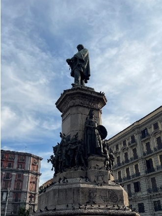 那不勒斯的浪漫、热情与美食 ——来自欧洲的红金溯源之旅 新闻资讯 第1张 那不勒斯的浪漫、热情与美食 ——来自欧洲的红金溯源之旅 新闻资讯 第1张