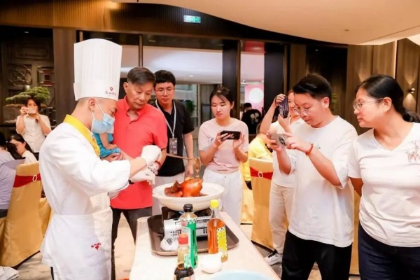 33.jpg 厨邦宴飨全球百户家庭,共品广府喜宴,见证幸福味道! 企业动态 第3张 厨邦宴飨全球百户家庭,共品广府喜宴,见证幸福味道! 企业动态 第3张