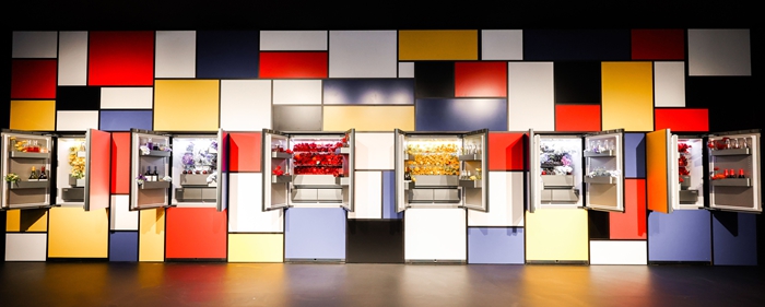 全嵌设计艺术墙.JPG 方太重新定义冰箱:极致保鲜与厨居美学完美融合的“领鲜之作” 国内资讯 第7张 方太重新定义冰箱:极致保鲜与厨居美学完美融合的“领鲜之作” 国内资讯 第7张