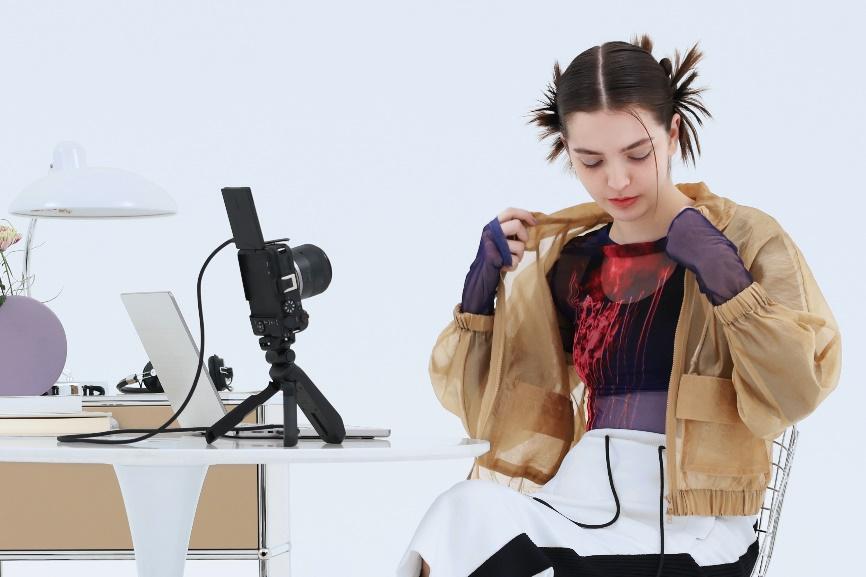 佳能推出创意视频机EOS R50 V,实现视频创作者多样化的创意表达 广州资讯 第10张 佳能推出创意视频机EOS R50 V,实现视频创作者多样化的创意表达 广州资讯 第10张