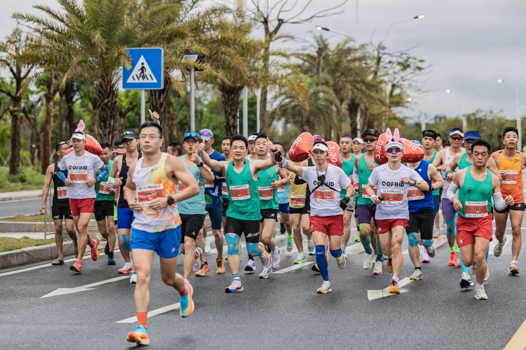 福达·2025揭阳马拉松赛激情开跑！2万名跑者共绘古城新画卷 新闻资讯 第12张