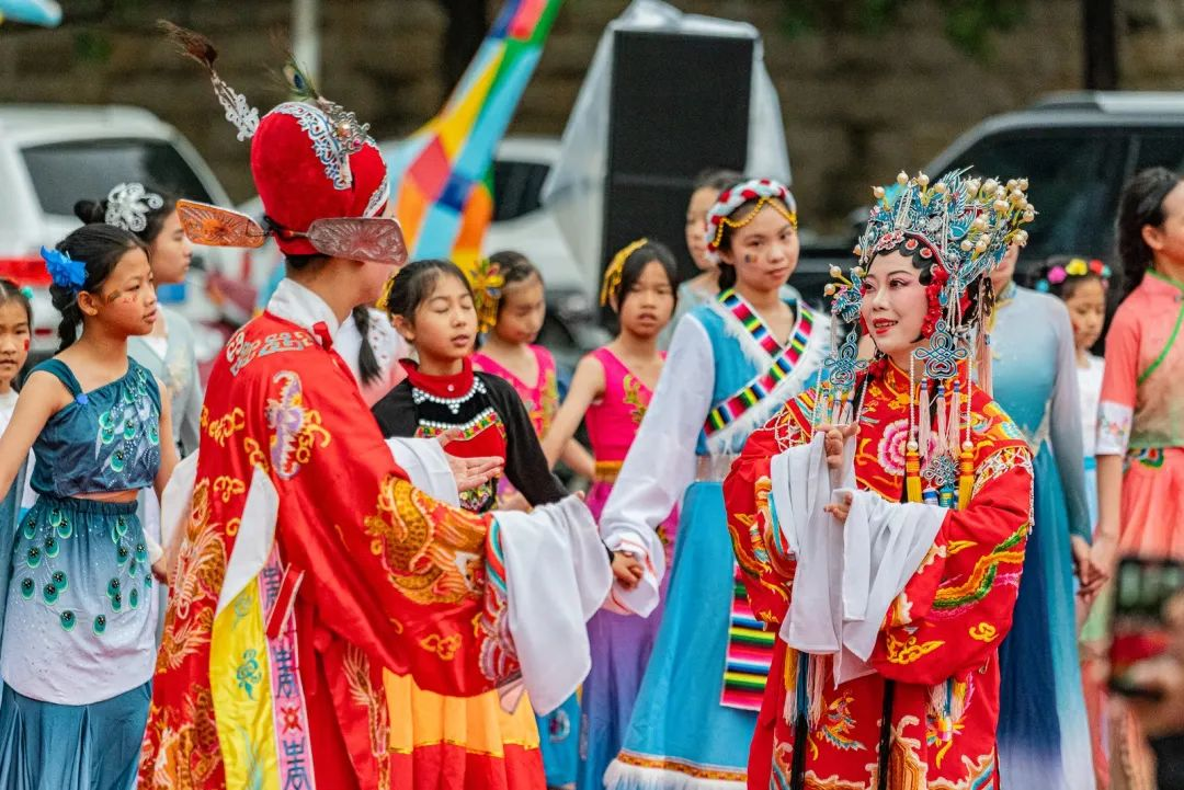 福达·2025揭阳马拉松赛激情开跑！2万名跑者共绘古城新画卷 新闻资讯 第31张