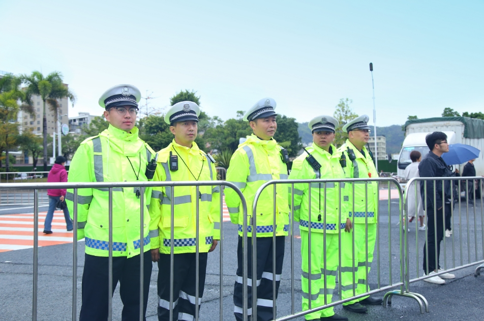 福达·2025揭阳马拉松赛激情开跑！2万名跑者共绘古城新画卷 新闻资讯 第76张