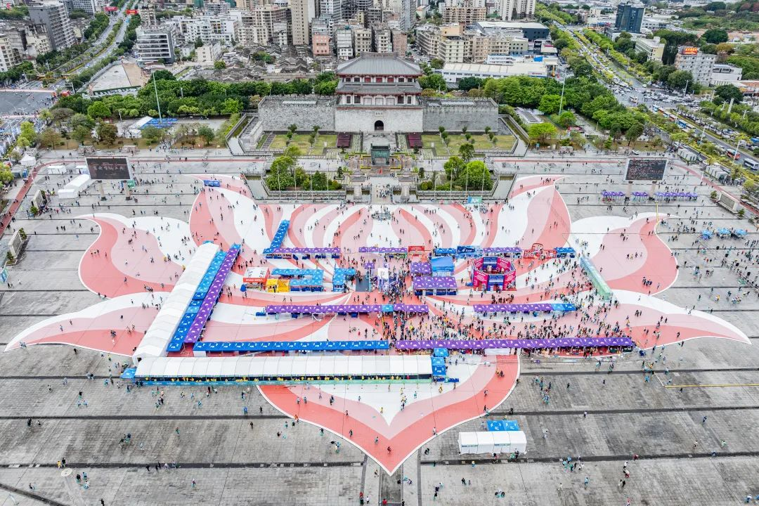 福达·2025揭阳马拉松赛激情开跑！2万名跑者共绘古城新画卷 新闻资讯 第81张