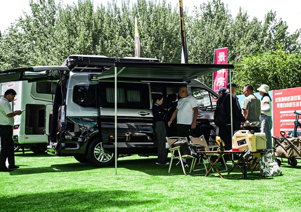 图雅诺双车闪耀北京房车世界品牌文化节,解锁“车轮上的家”新体验 新闻资讯 第4张  图雅诺双车闪耀北京房车世界品牌文化节,解锁“车轮上的家”新体验 新闻资讯 第4张