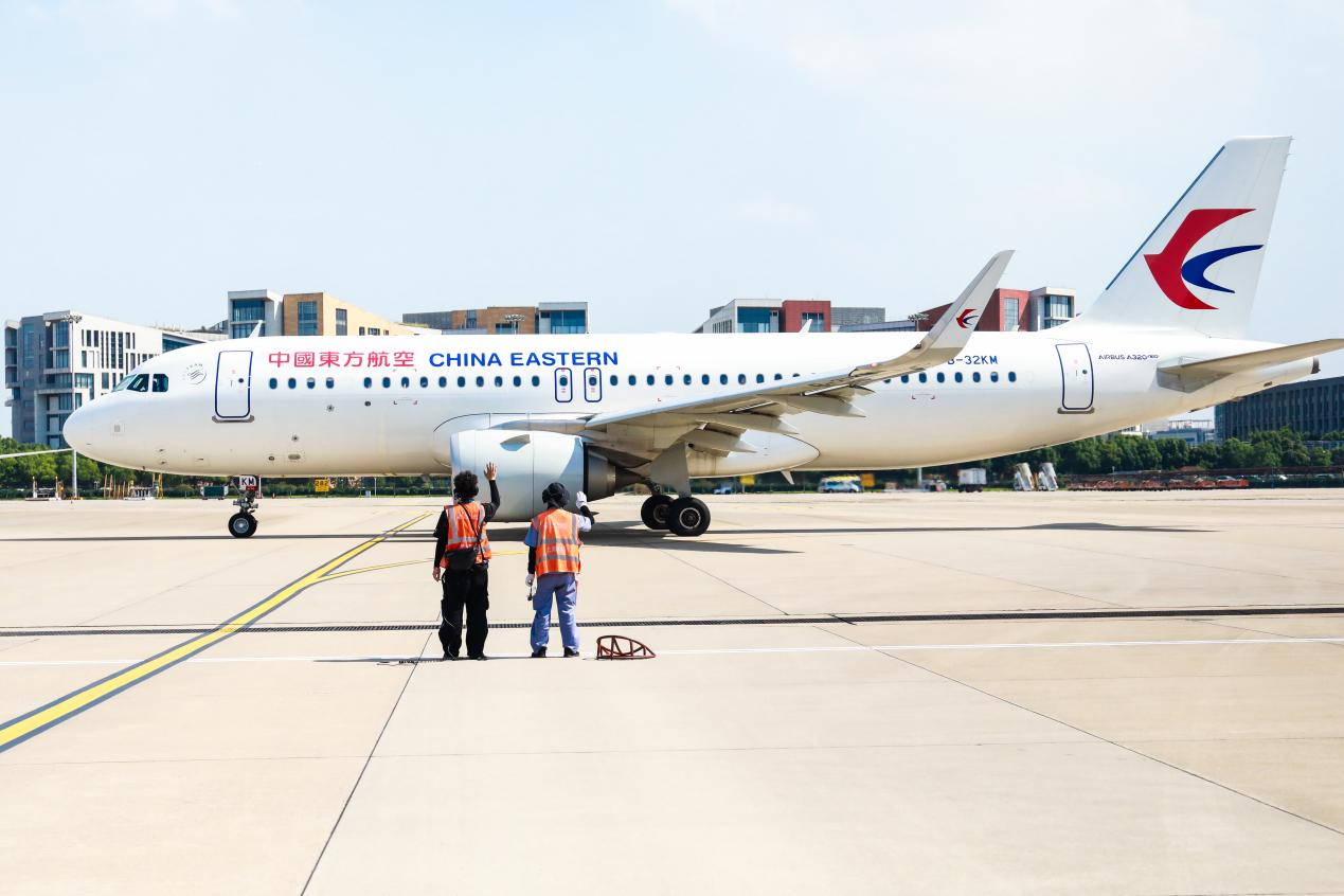 图片4.png 东航:暑运旺季日均计划执行3200余个航班,第11架C919客机投入运行 新闻资讯 第4张 东航:暑运旺季日均计划执行3200余个航班,第11架C919客机投入运行 新闻资讯 第4张