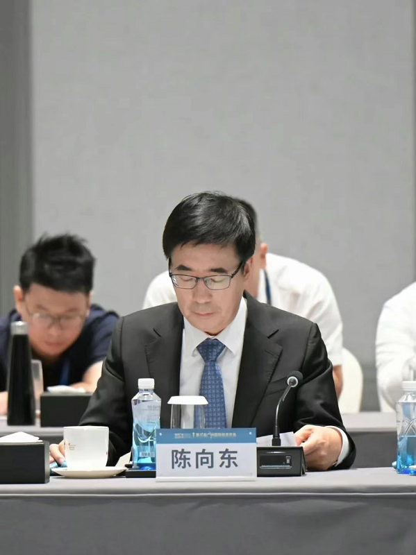 政企对话共绘蓝图:高途创始人陈向东受邀出席2025广州国际投资年会 新闻资讯 第2张 政企对话共绘蓝图:高途创始人陈向东受邀出席2025广州国际投资年会 新闻资讯 第2张