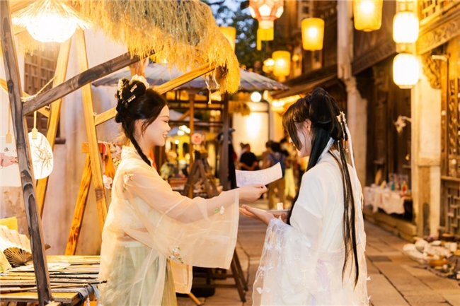 国庆打卡新地标:百种玩法乐享黄金周,浙江濮院秋日盛会邀您入画 新闻资讯 第7张 国庆打卡新地标:百种玩法乐享黄金周,浙江濮院秋日盛会邀您入画 新闻资讯 第7张