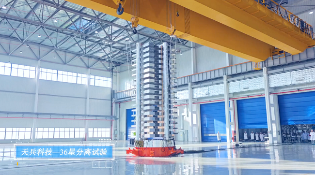 对标星链，抢占低轨：20万颗卫星申报的太空博弈 新闻资讯 第2张